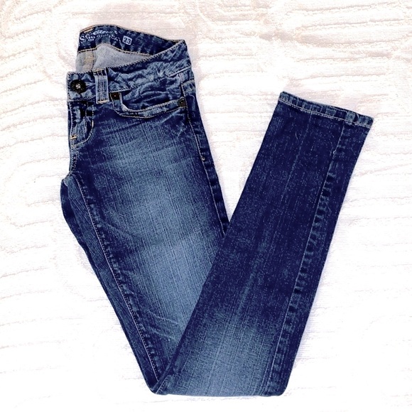 Guess Skinny Low Rise Jeans - Picture 1 of 6